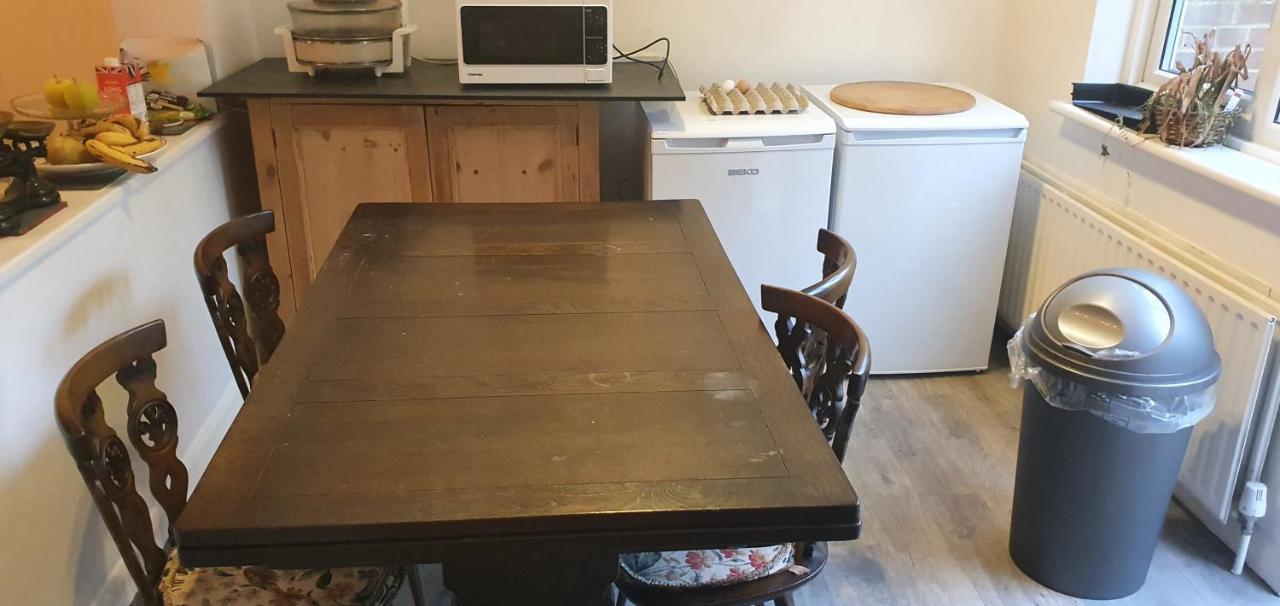 Private Rooms Just 19 Minutes From Central London Northfleet Eksteriør billede